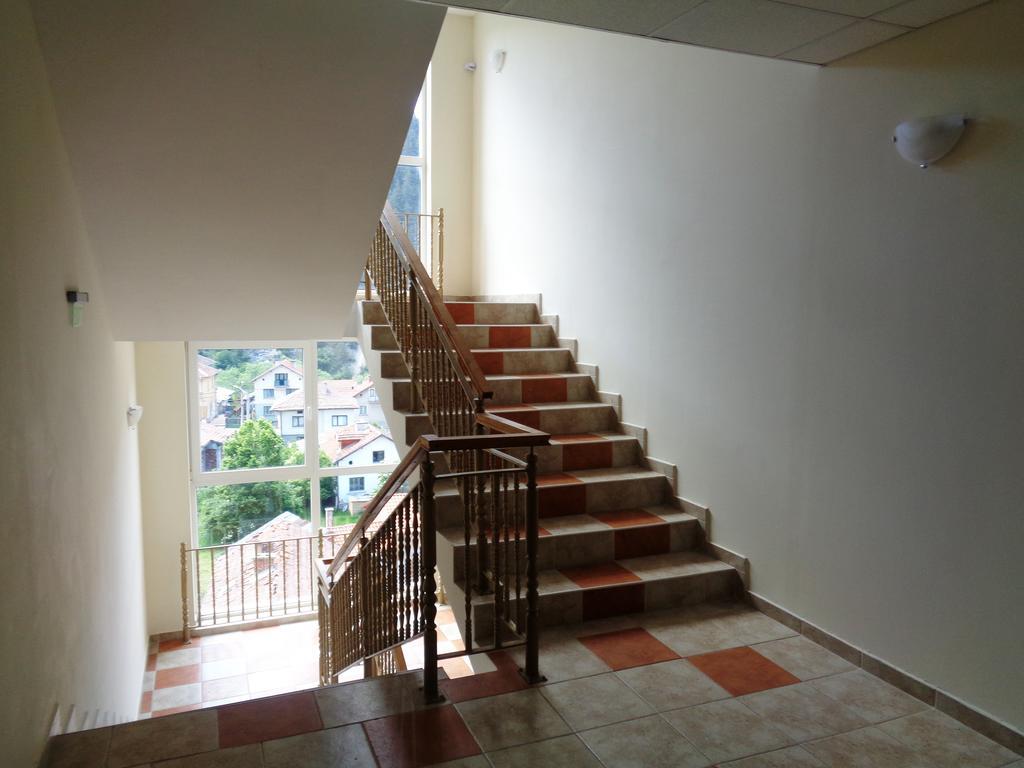 Sa Services Private Apartments, Eagle Rock Complex Beli Iskăr Exterior foto